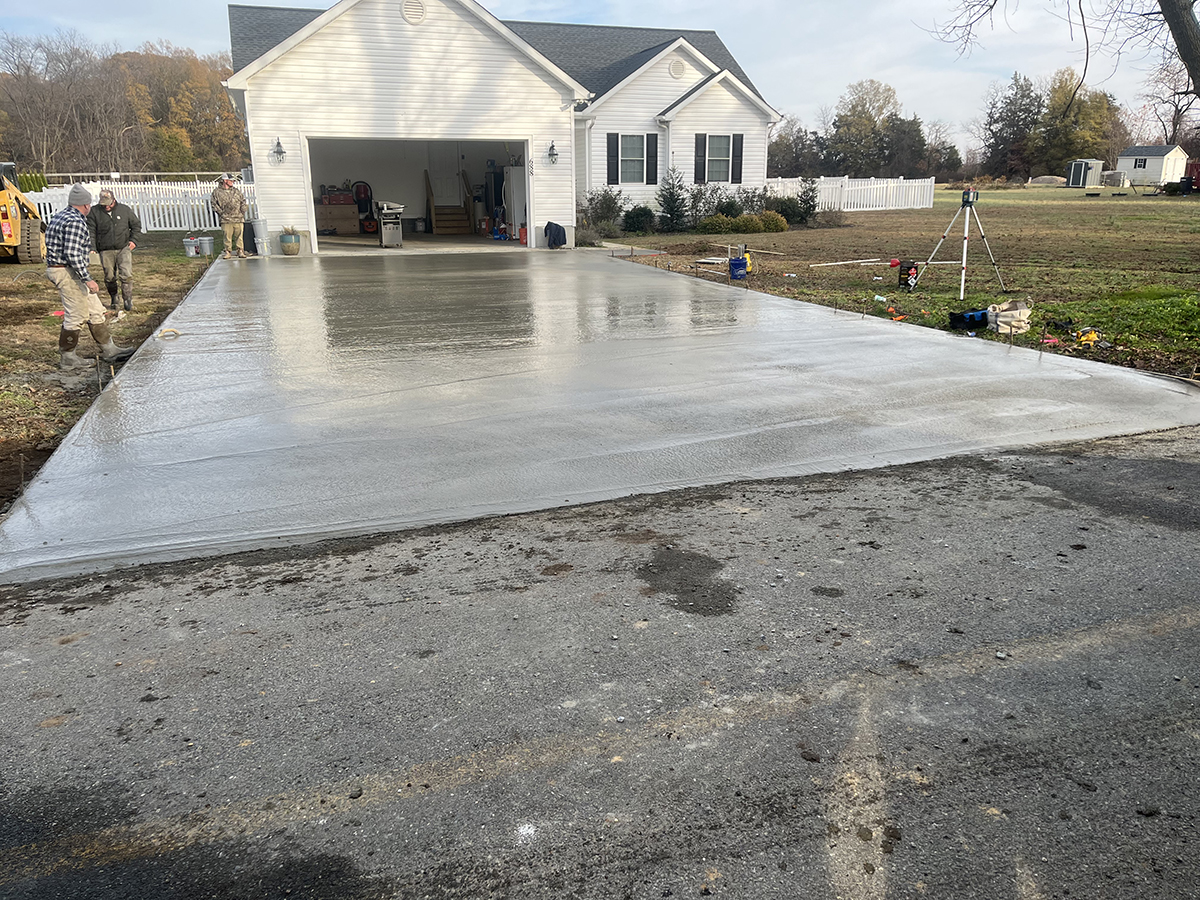 Cement Techs MD pouring a concrete driveway on the Eastern Shore