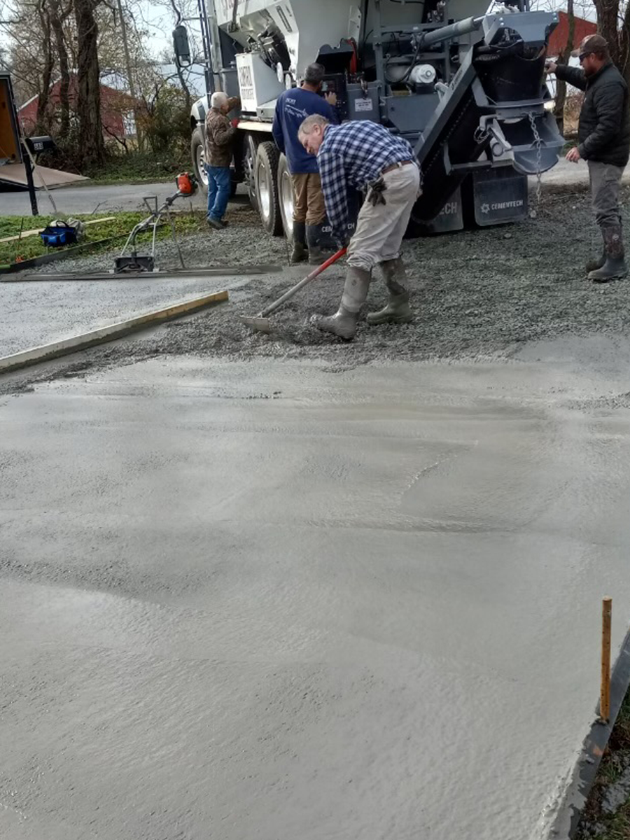 Cement Techs MD pouring a concrete driveway